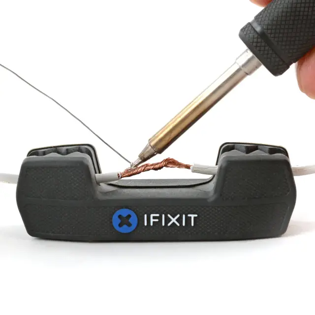 Attelle de soudure iFixit (Soldering Splint)