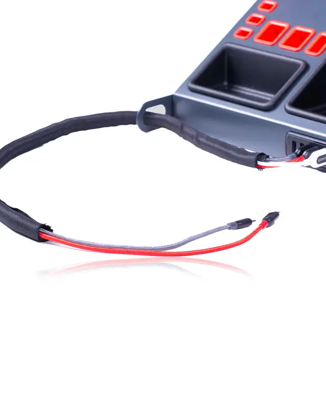 Guide-câbles Wrepair avec manchon à visser et 3 câbles USB Anker (Micro USB, Lightning, USB-C)